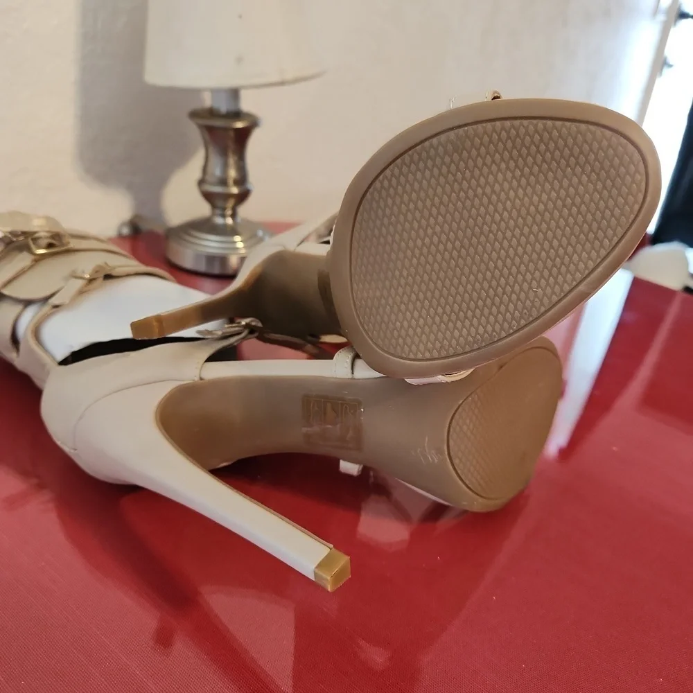 Bebe beige high heels size 6 - Picture 7 of 16